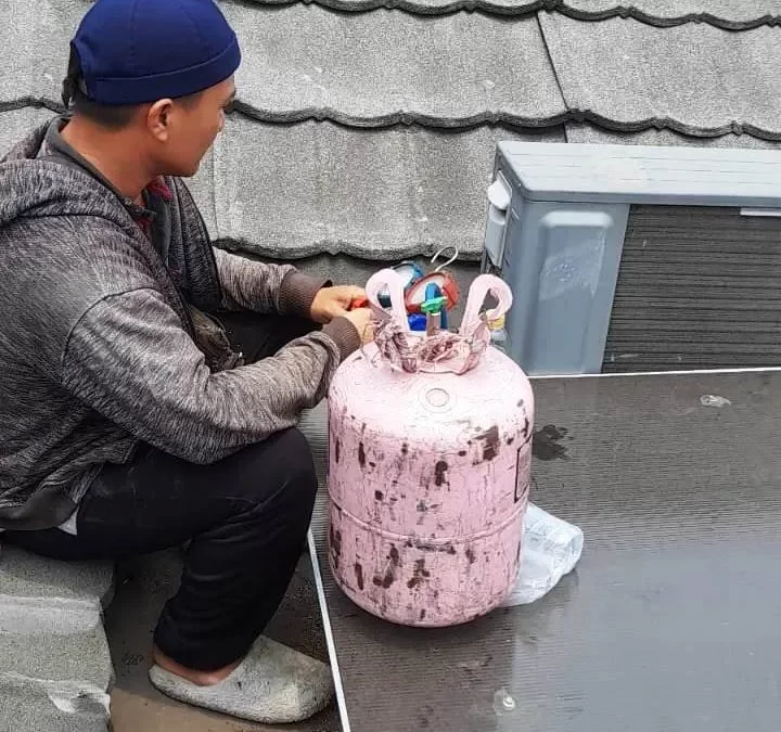 Teknik Surajaya menyediakan layanan perbaikan pendingin udara yang sangat terpercaya serta profesional di Kabupaten Tangerang