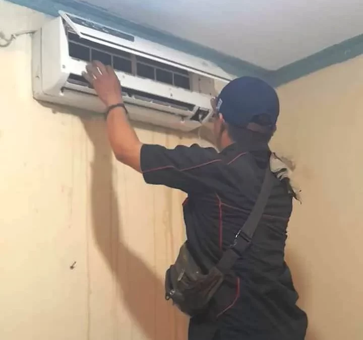 Surajaya menyediakan layanan servis AC yang sangat handal dan berkualitas pada Pasar Minggu