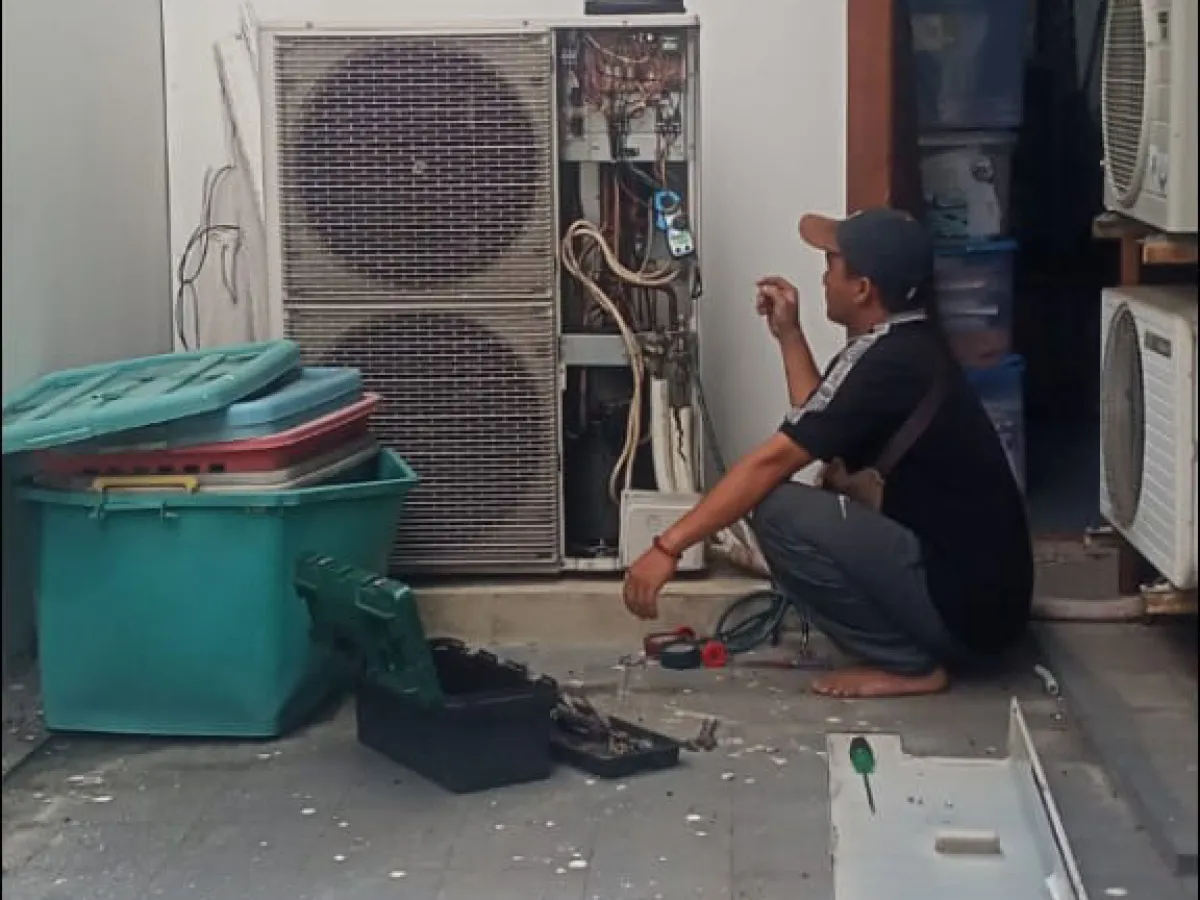 Pembersihan AC Rumah Rapi